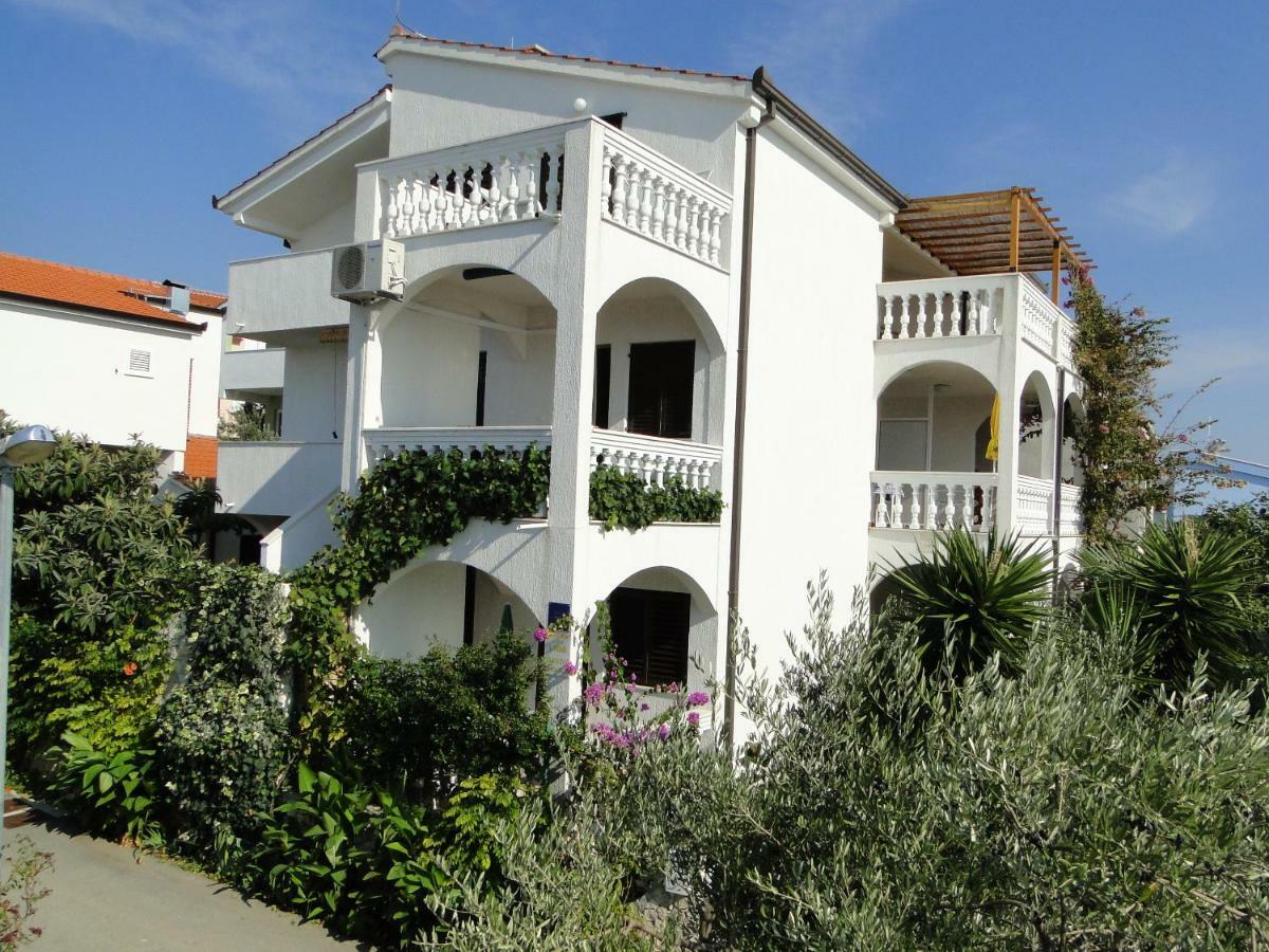 Lida Apartment Rogoznica  Bagian luar foto